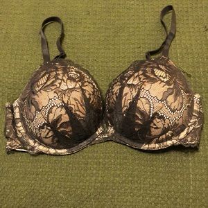 Victoria’s Secret Push Up Bra 34DD